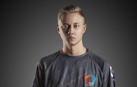 被誉为天才 ad 的选手 rekkles