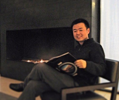 笑容可掬的顾凯