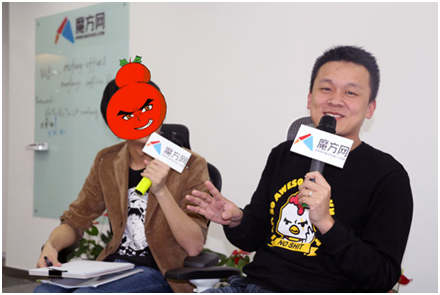 《十冷》作者寒舞(左)与有妖气联合创始人及COO不董(右)