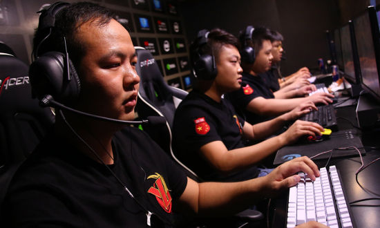 在黄金风暴联赛中惊艳亮相的YL