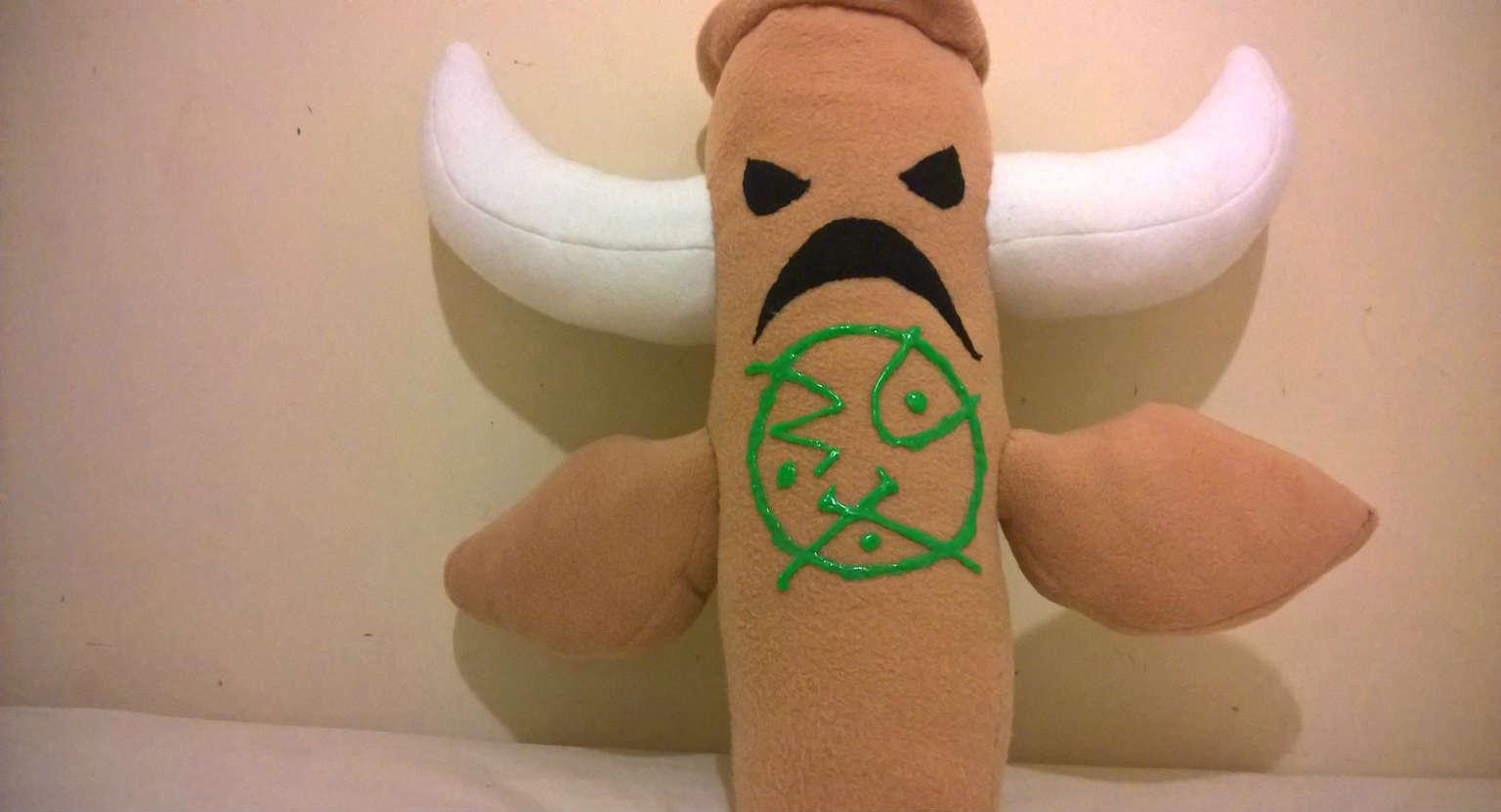 萌萌哒的牛头人图腾抱枕