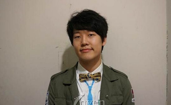 英雄联盟OGN联赛采访GBM 璐璐法强过千很正常