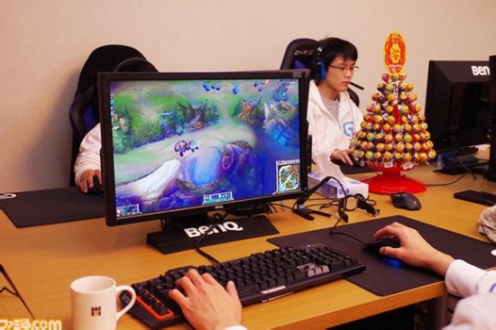 日本WE战队：DetonationFM俱乐部探秘