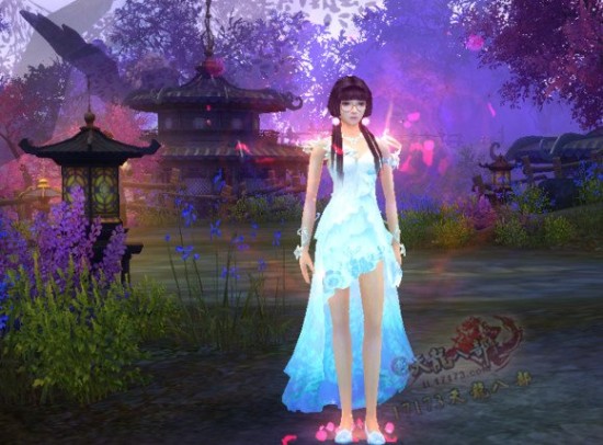 天龙八部玉锦金纱时装的各种配饰效果外观