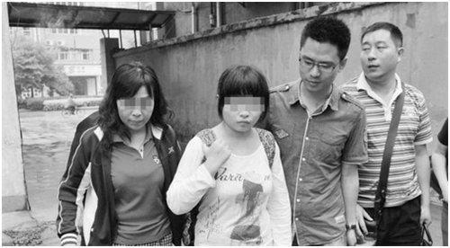 高中少女迷恋主播DOPA 离家千里追星险些被骗