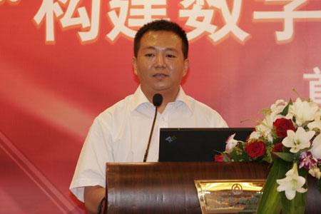 北京软件行业协会益智与娱乐软件分会秘书长赵津蒙致词
