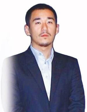 张默(配图)