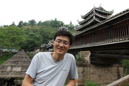 阎真获路遥文学奖 连呼没想到_手机新浪网