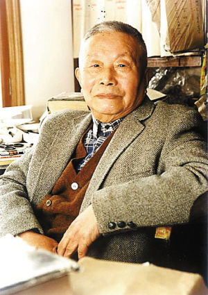 钱春绮，著名翻译家