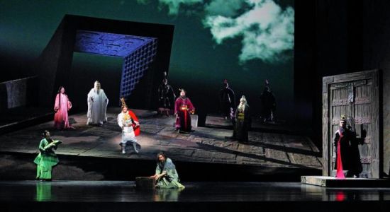 元杂剧《赵氏孤儿》是第一部传入欧洲的中国戏剧，被世界艺坛视为可与《哈姆雷特》媲美的旷世经典。图为国家大剧院由此改编的原创歌剧，剧中出现的人与事都被做了新的解读。