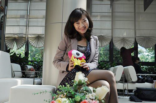 郑州微笑天使美丽变身 性感清纯美女秒杀宅男_河南房地产_新浪网