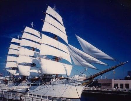 帆船日本丸号迎来25周年公开庆典(图)