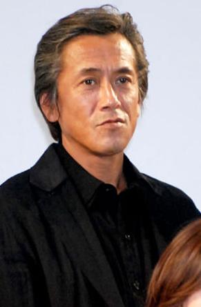 寺岛进喜得千金称"工作育儿两不误"(图)