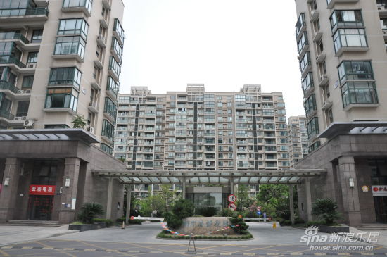 南岸晶都南大门实景图