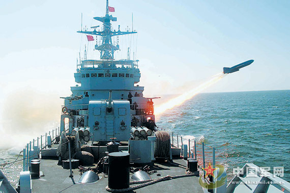 广州军区海防团在不同海岛地形条件下实施战斗