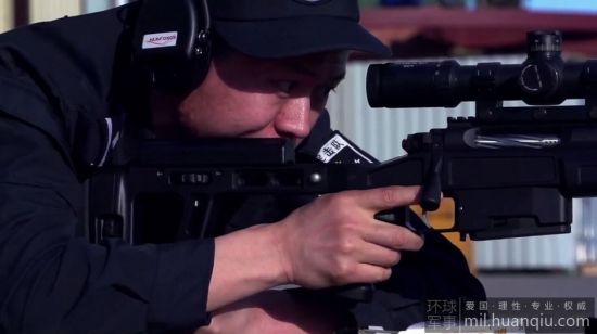 中国特警赴俄试用高精尖狙击枪