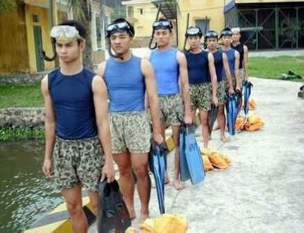 资料图：越南蛙人部队精英队员。