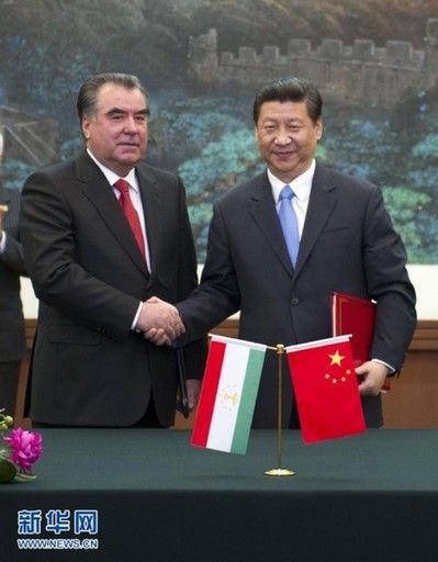 习近平主席与塔吉克斯坦总统