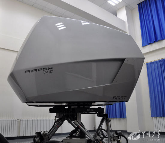  空间定向障碍模拟器飞行错觉训练