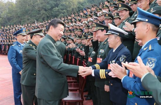 10月31日，习近平接见参加解放军政治工作会议代表。