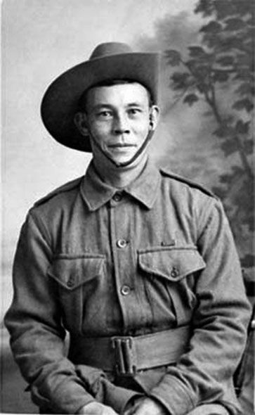 资料图：华裔神枪手沈比利