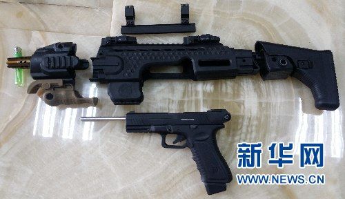 JAD-1型多功能手枪枪架。