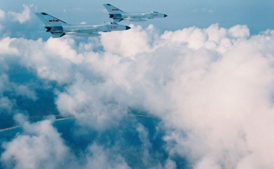 资料图：王伟生前驾驶的战机