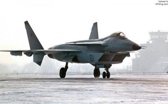 资料图：米格-1.42样机使用的发动机比117S性能更强