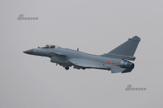 资料图：使用俄制AL-31FN发动机的量产型歼-10B