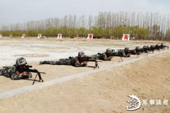 资料图：解放军射击演练