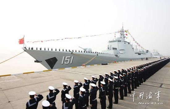 资料图：新加入海军不久的郑州号驱逐舰