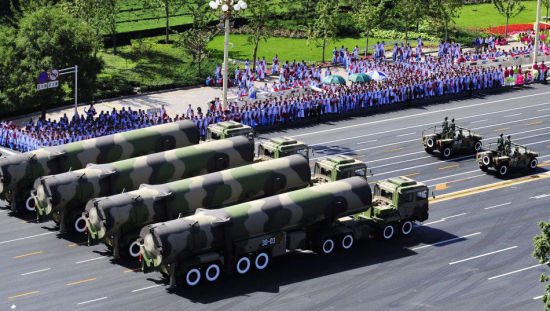 2009年阅兵式上亮相的东风31A战略导弹