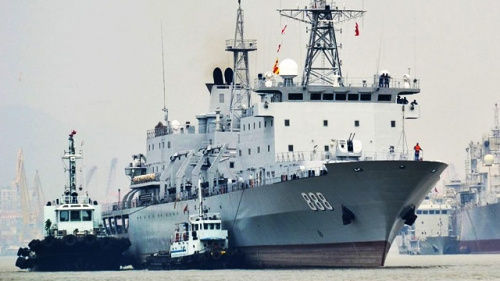 904a型补给舰罕见曝光(资料图) 