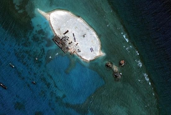 越南在南海岛礁填海卫星图