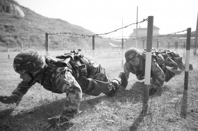 资料图：武警部队训练