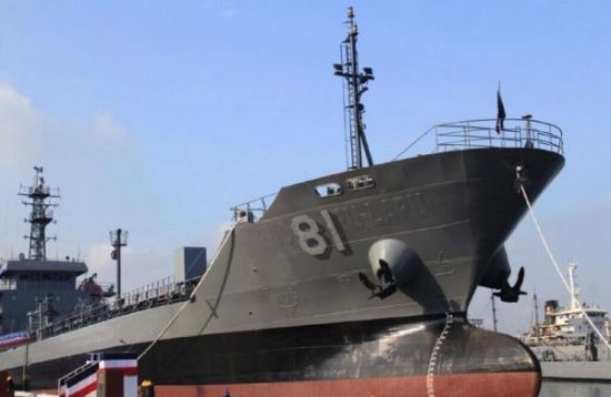 就算涂了新舷号，老船名的凸起依然留着