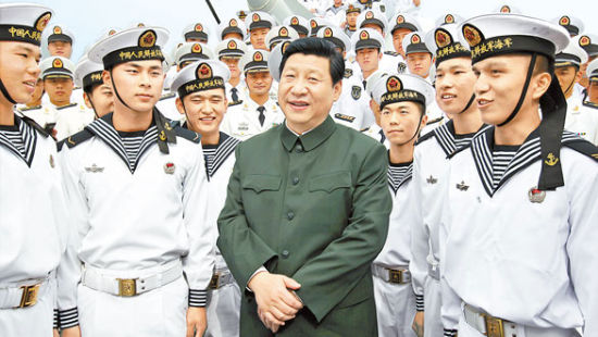 习近平视察海军部队 