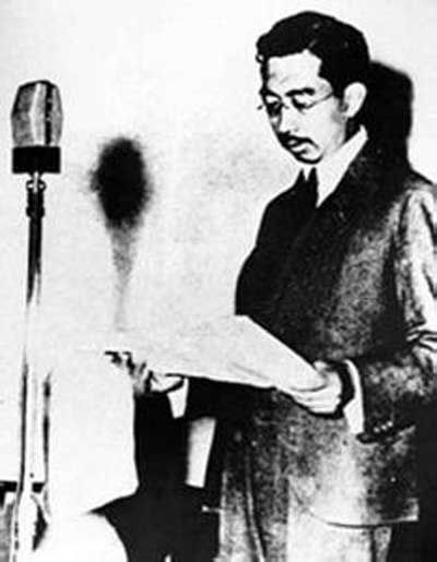 战败70周年日本天皇怎么看二战:采取错误的行动