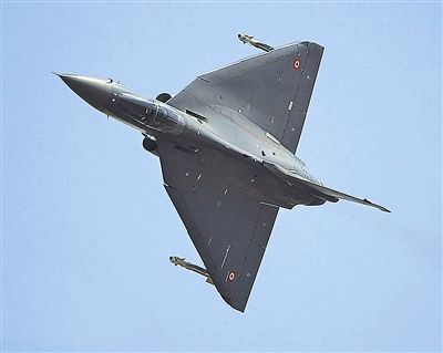 LCA MK2型原本想采用印度自主研发的发动机，然而面对现实还是采用了美国的F414发动机 