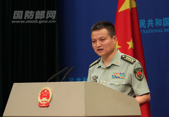　　国防部新闻事务局局长、国防部新闻发言人杨宇军大校。赵岩摄