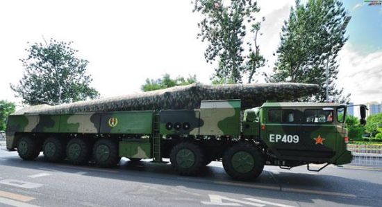 　　东风-26中远程弹道导弹（资料图） 