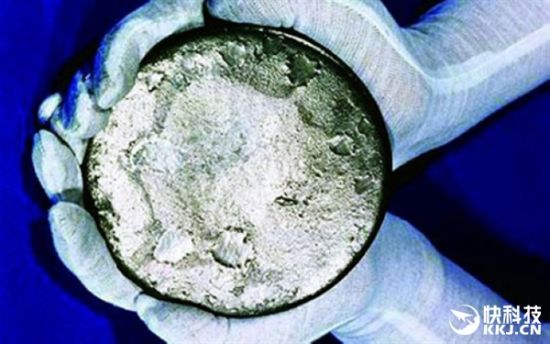 中国首次在自然界发现金属铀