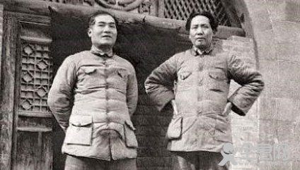 资料图：毛泽东与张国焘