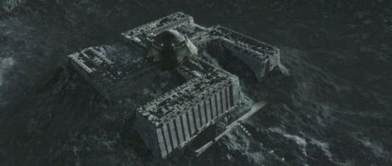 资料图：科幻电影里，纳粹在月球建立的基地。