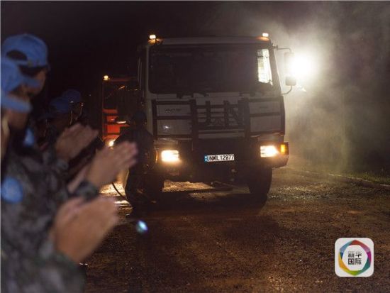 维和运输分队油料运输车队结束任务回到位于蒙罗维亚的营区。