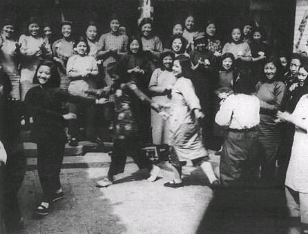 资料图：妇女生产教养院里接受改造的娼妓