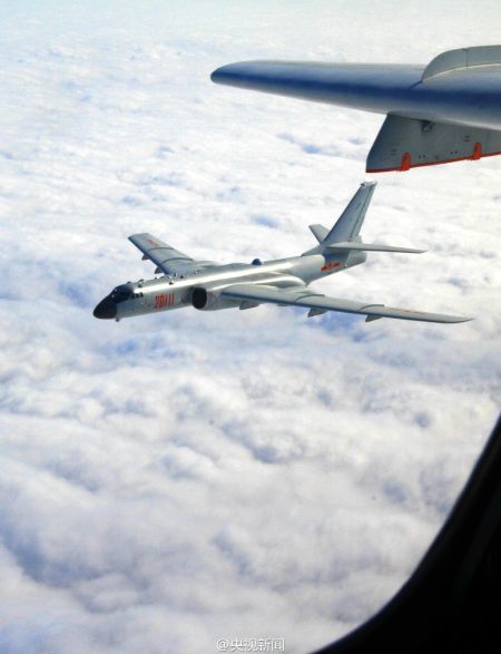 多型飞机飞越宫古海峡赴西太平洋远海训练