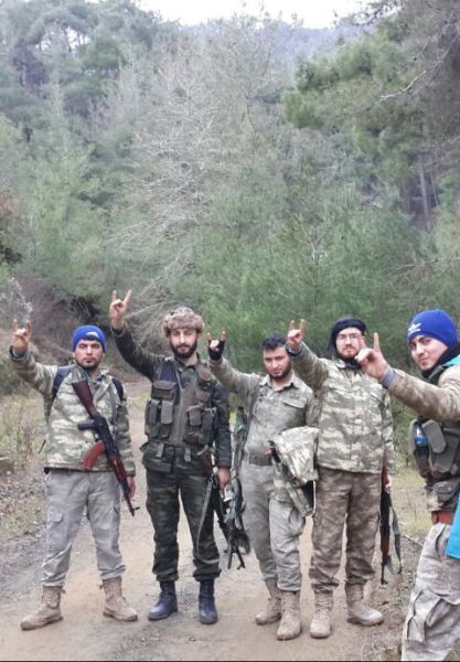 与Alparslan一起战斗的许多土库曼旅成员其实都不是叙利亚土库曼人，而是由灰狼组织直接从土耳其本土动员加入叙利亚战争的志愿者。