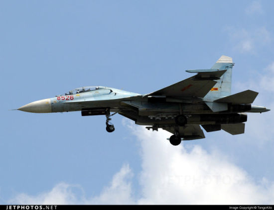 资料图：衙内购自俄罗斯的苏-27PU战斗机