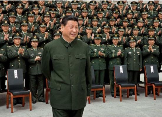 2014年4月27日.习近平在新疆军区接见军区机关干部和驻喀什地区部队团以上领导干部。 
